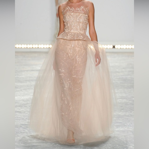 MONIQUE LHUILLIER – SPRING 2015 – BEFORE SUNRISE COLLECTION PINK BEADED GOWN - Picture 1 of 14